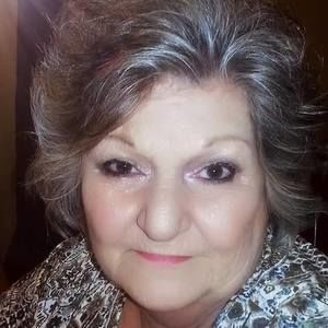 Meet your Posher, Carolyn